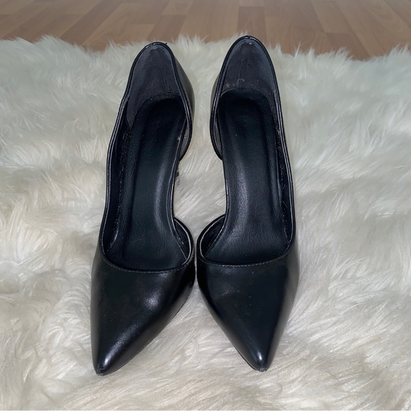 Black High Heels - Picture 4 of 8